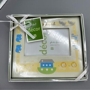 Cudlie Decor Noah's Ark baby picture frame 3x5”